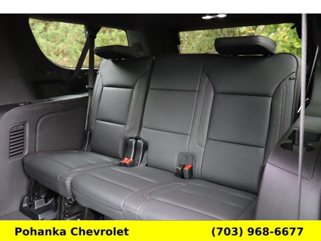 2026 Chevrolet Suburban High Country Image 14 of 38