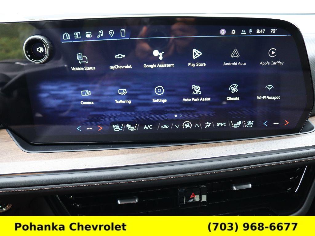 2026 Chevrolet Suburban High Country Image 19 of 38