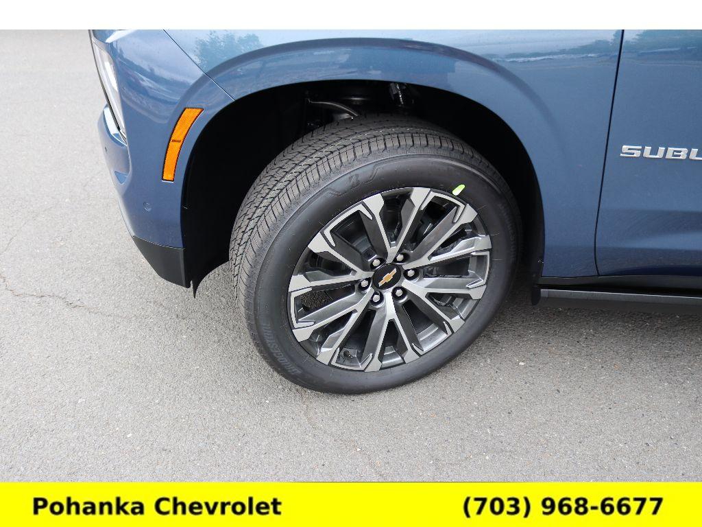 2026 Chevrolet Suburban High Country Image 13 of 38