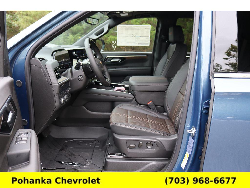 2026 Chevrolet Suburban High Country Image 16 of 38