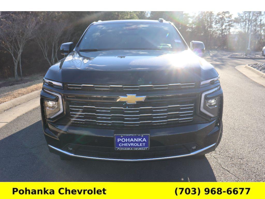 2026 Chevrolet Suburban High Country Image 2 of 31