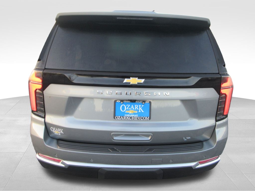 2026 Chevrolet Suburban LT Image 28 of 35