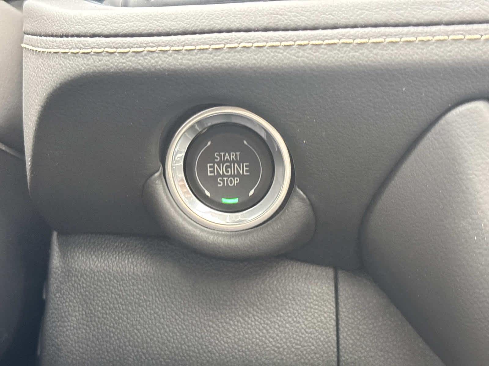 2026 Chevrolet Suburban Premier Image 38 of 54