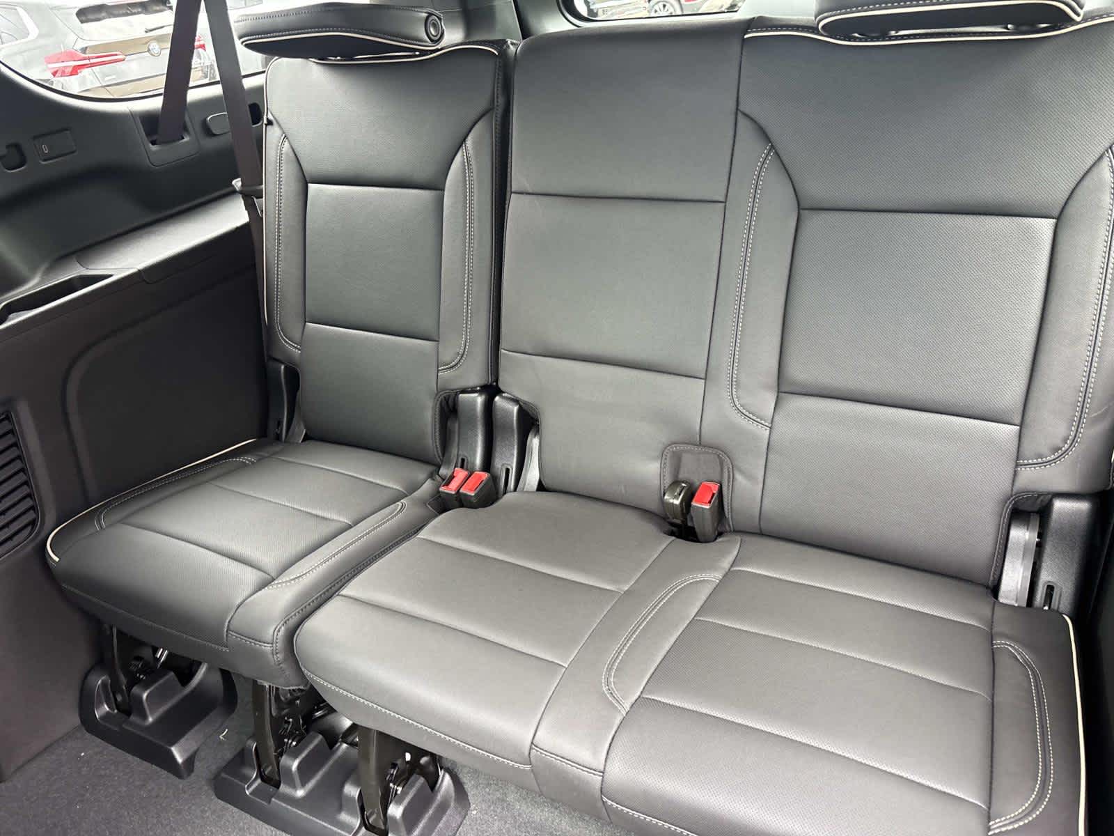 2026 Chevrolet Suburban Premier Image 12 of 54