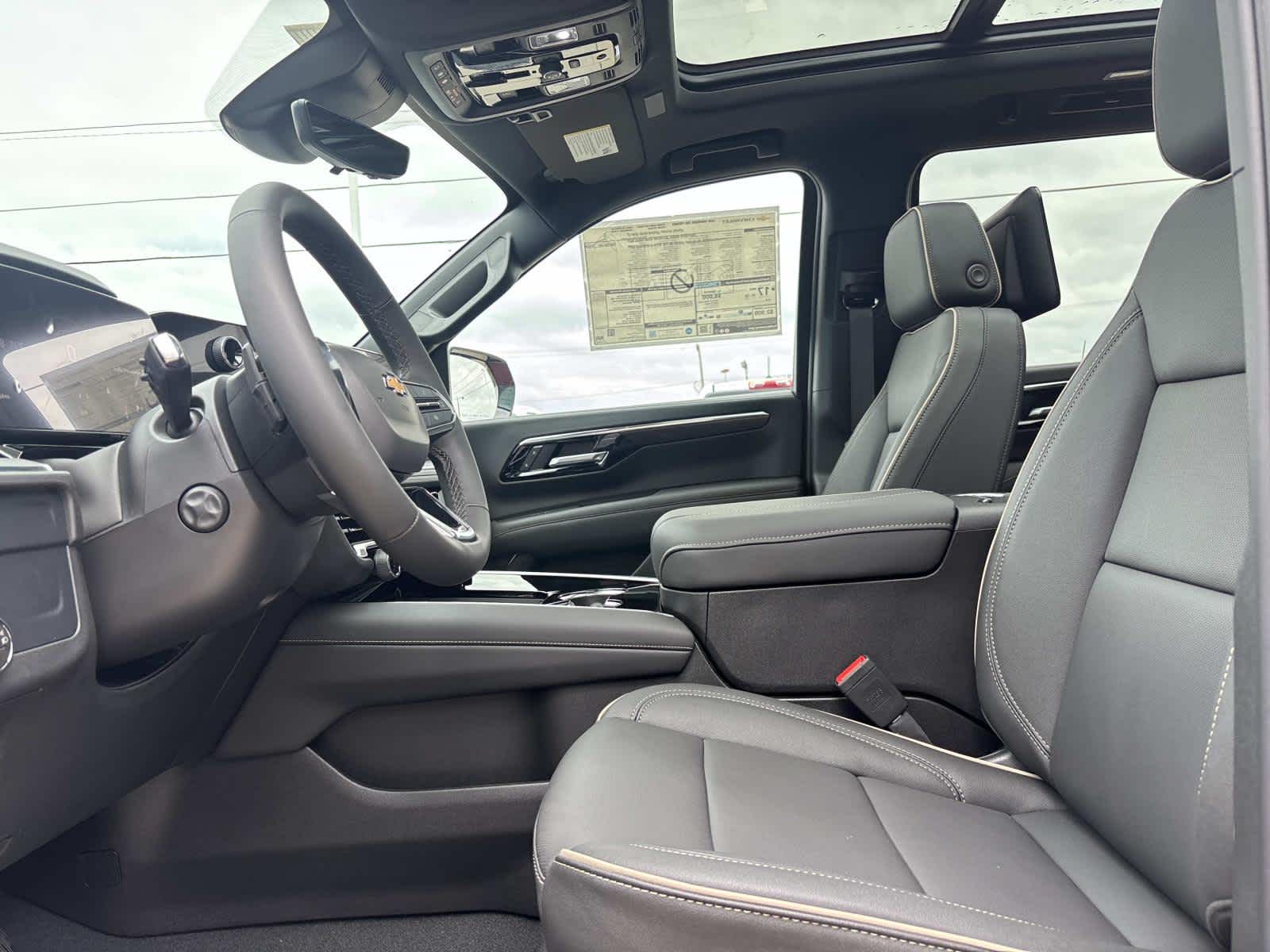 2026 Chevrolet Suburban Premier Image 15 of 54