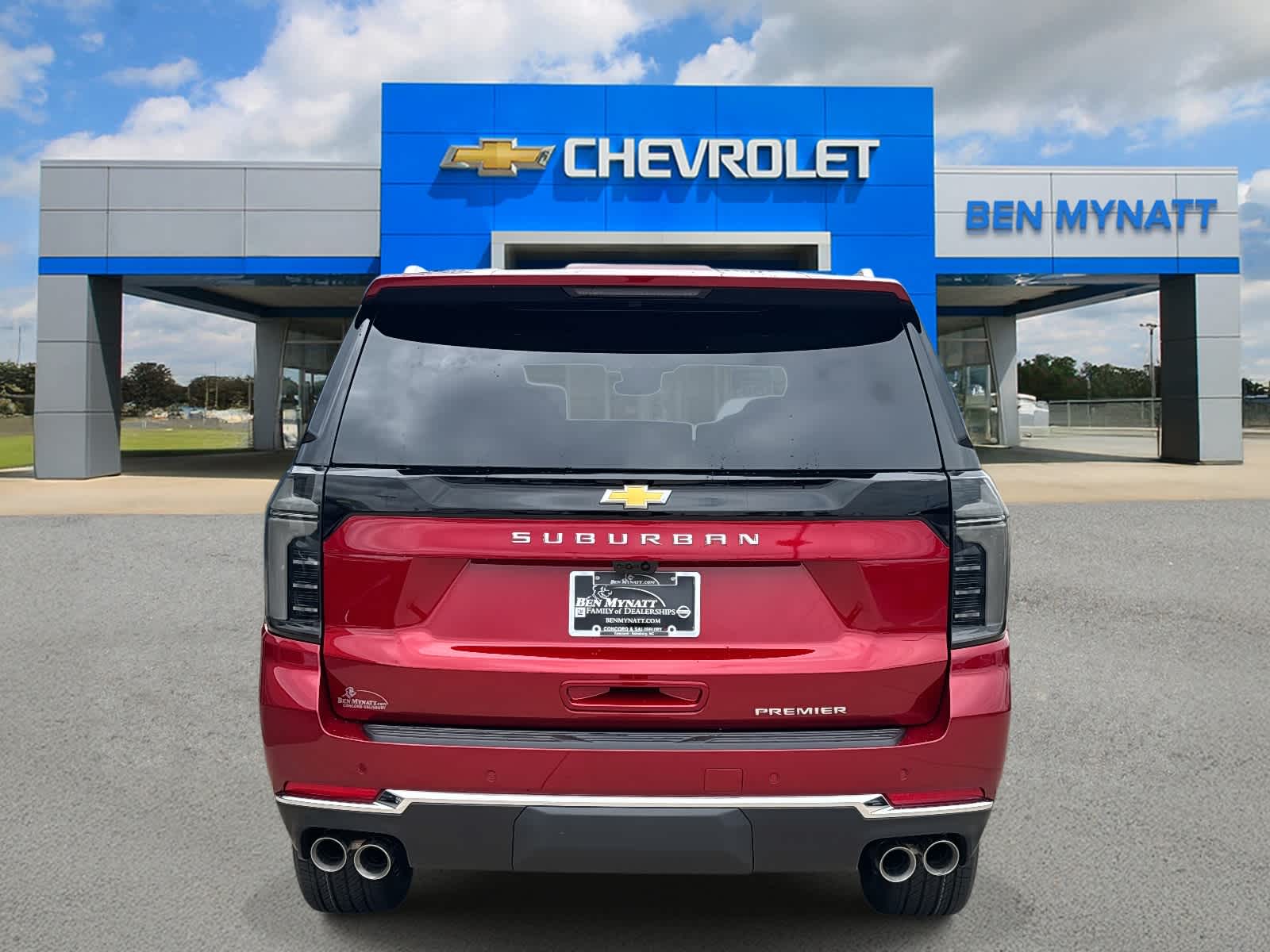 2026 Chevrolet Suburban Premier Image 5 of 54