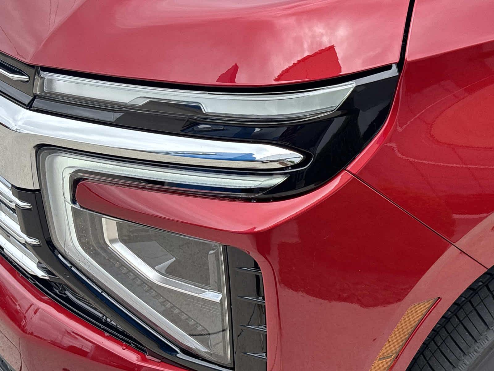 2026 Chevrolet Suburban Premier Image 36 of 54