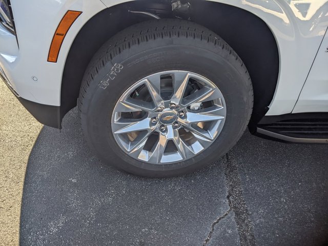 2026 Chevrolet Suburban Premier Image 10 of 25