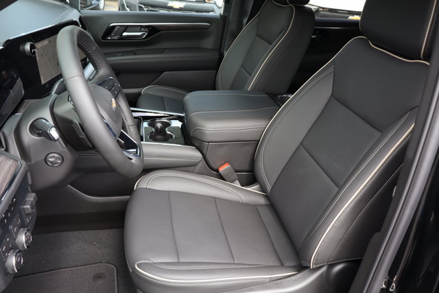 2026 Chevrolet Suburban Premier Image 12 of 30