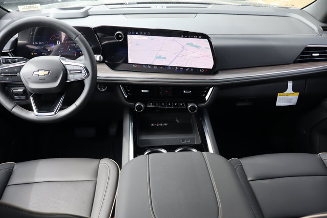 2026 Chevrolet Suburban Premier Image 15 of 30