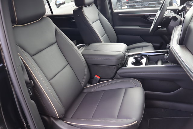 2026 Chevrolet Suburban Premier Image 10 of 30