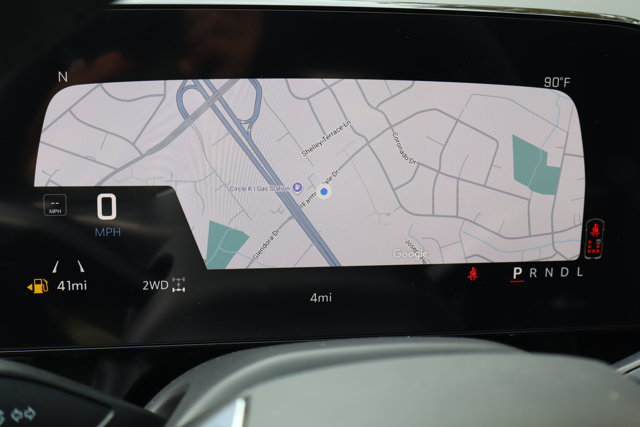 2026 Chevrolet Suburban Premier Image 27 of 30