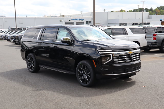 2026 Chevrolet Suburban Premier Image 2 of 30