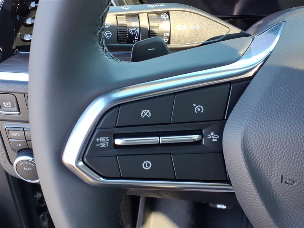 2026 Chevrolet Suburban Premier Image 25 of 30