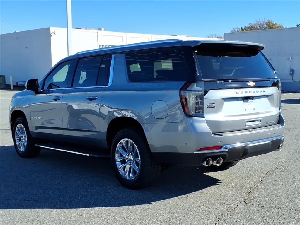 2026 Chevrolet Suburban Premier Image 7 of 30