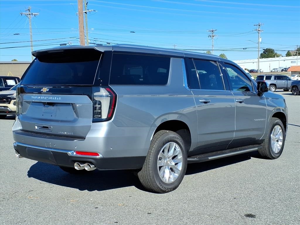 2026 Chevrolet Suburban Premier Image 5 of 30