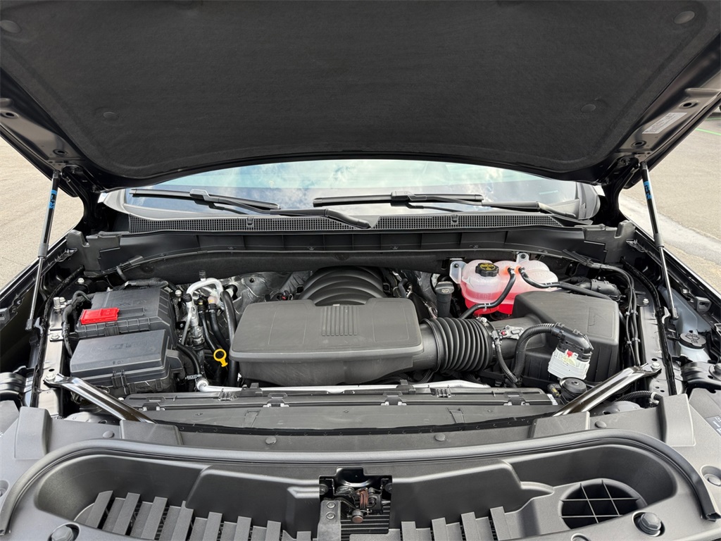 2026 Chevrolet Suburban Premier Image 9 of 27