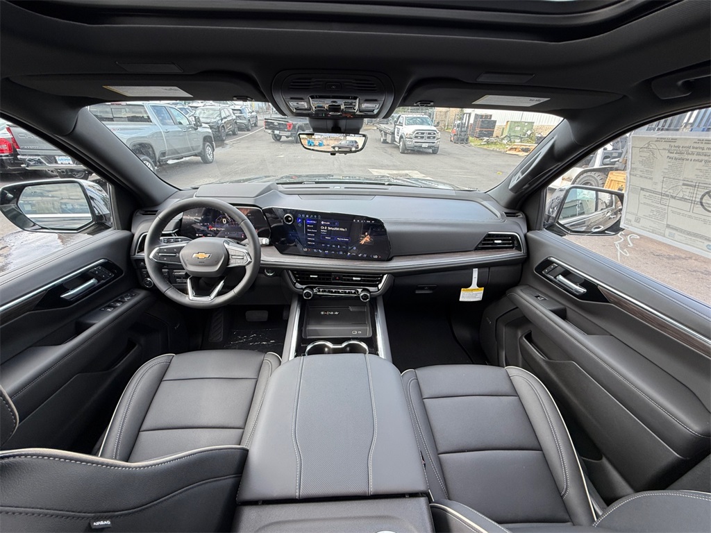 2026 Chevrolet Suburban Premier Image 15 of 27