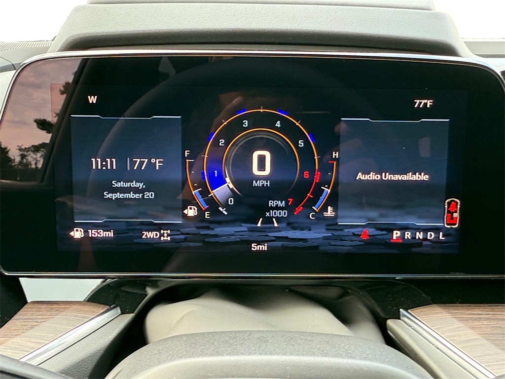 2026 Chevrolet Suburban Premier Image 18 of 27