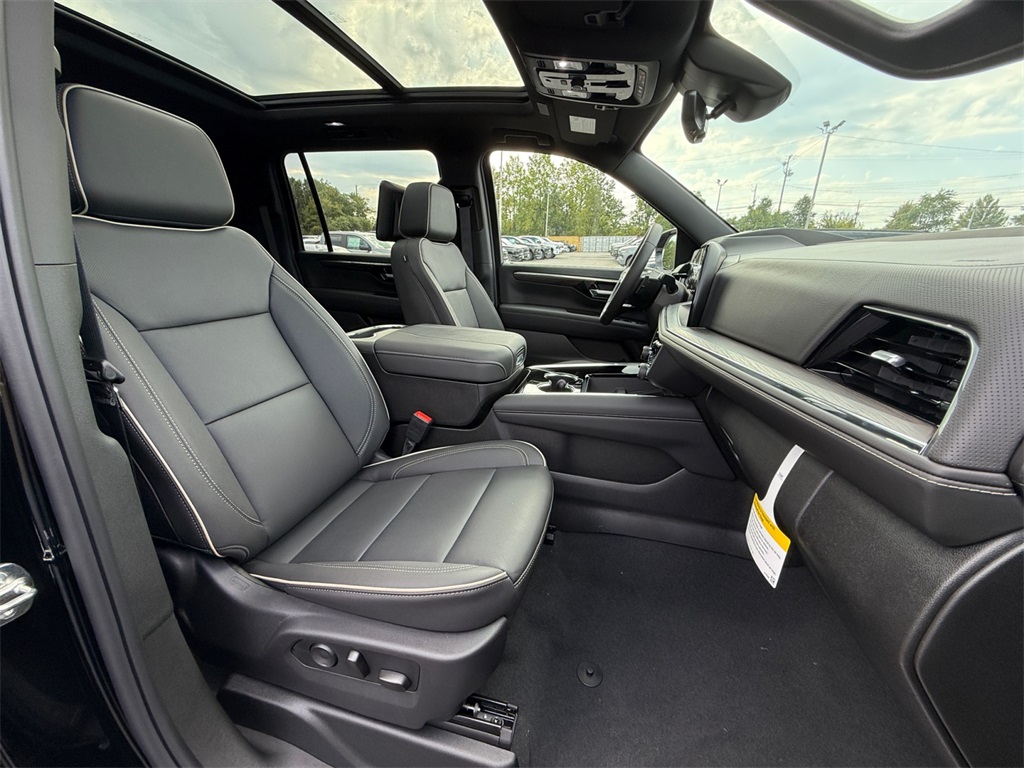 2026 Chevrolet Suburban Premier Image 13 of 27