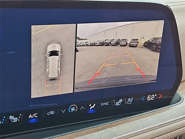 2026 Chevrolet Tahoe High Country Image 15 of 25