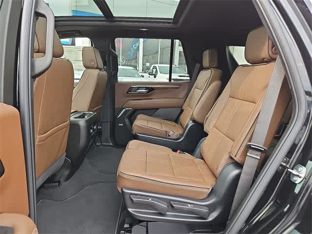 2026 Chevrolet Tahoe High Country Image 8 of 25