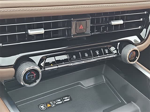 2026 Chevrolet Tahoe High Country Image 7 of 25