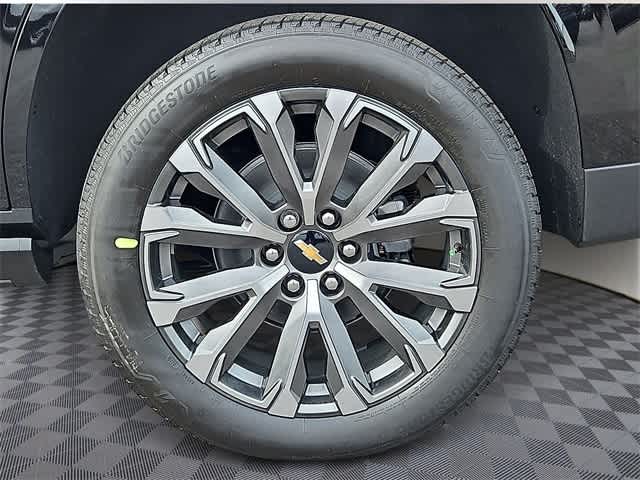 2026 Chevrolet Tahoe High Country Image 6 of 25