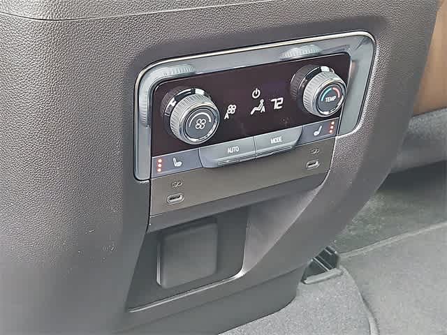 2026 Chevrolet Tahoe High Country Image 20 of 25