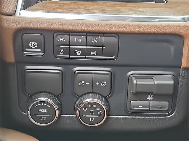 2026 Chevrolet Tahoe High Country Image 21 of 25