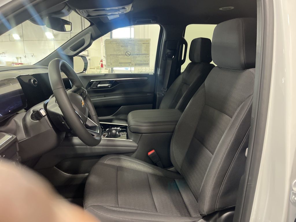 2026 Chevrolet Tahoe LS Image 13 of 29