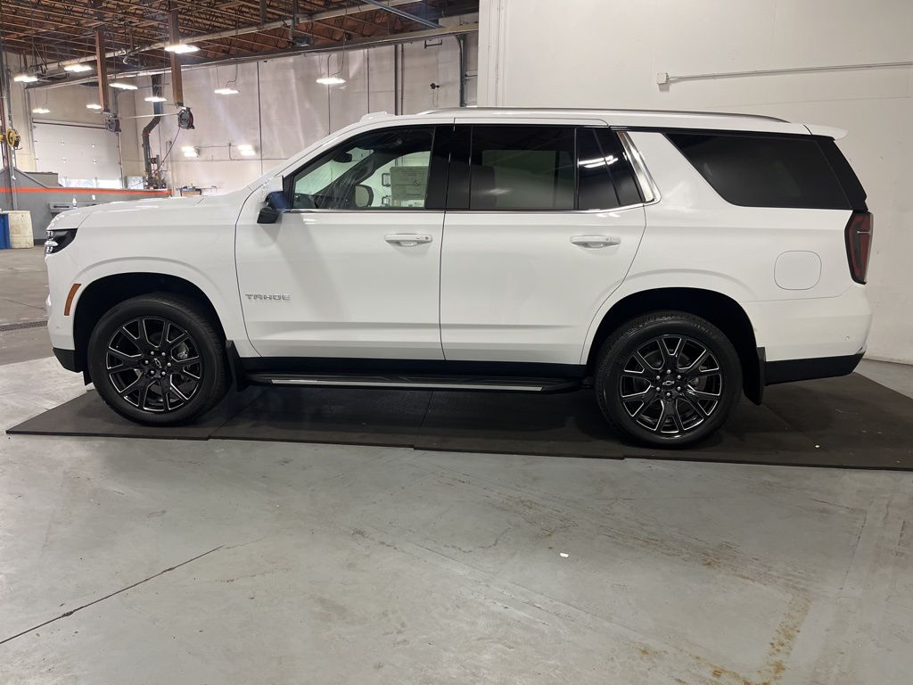 2026 Chevrolet Tahoe LS Image 7 of 29