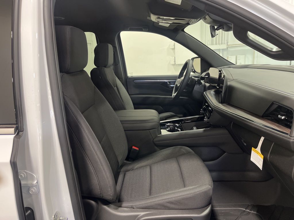 2026 Chevrolet Tahoe LS Image 15 of 29