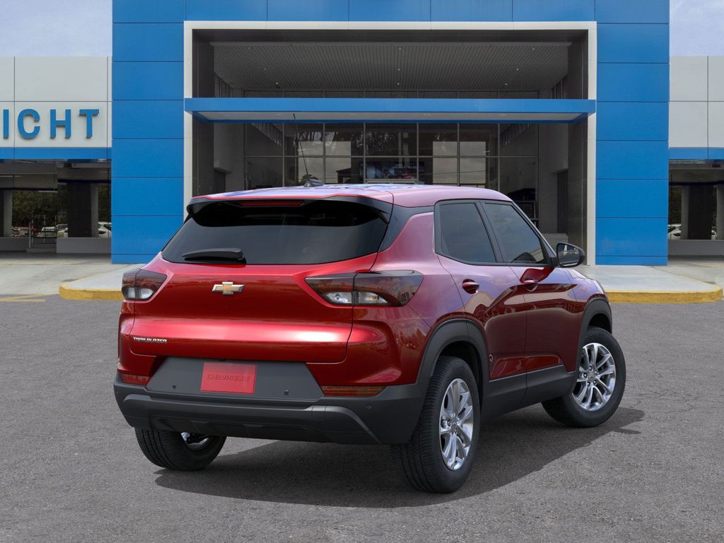 Vehicle image 7 of 32