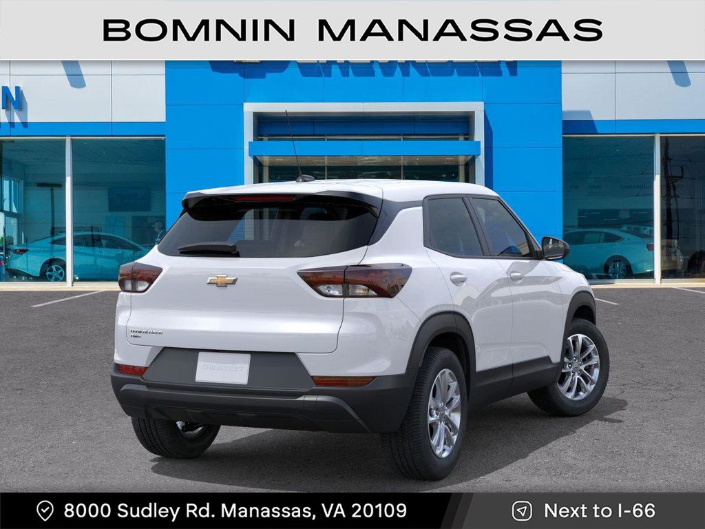 Vehicle image 7 of 24