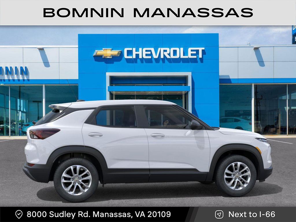 Vehicle image 6 of 24