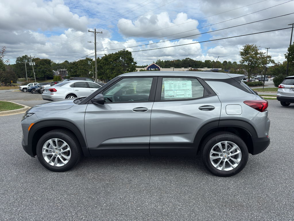 2026 Chevrolet Trailblazer LS Image 6 of 23