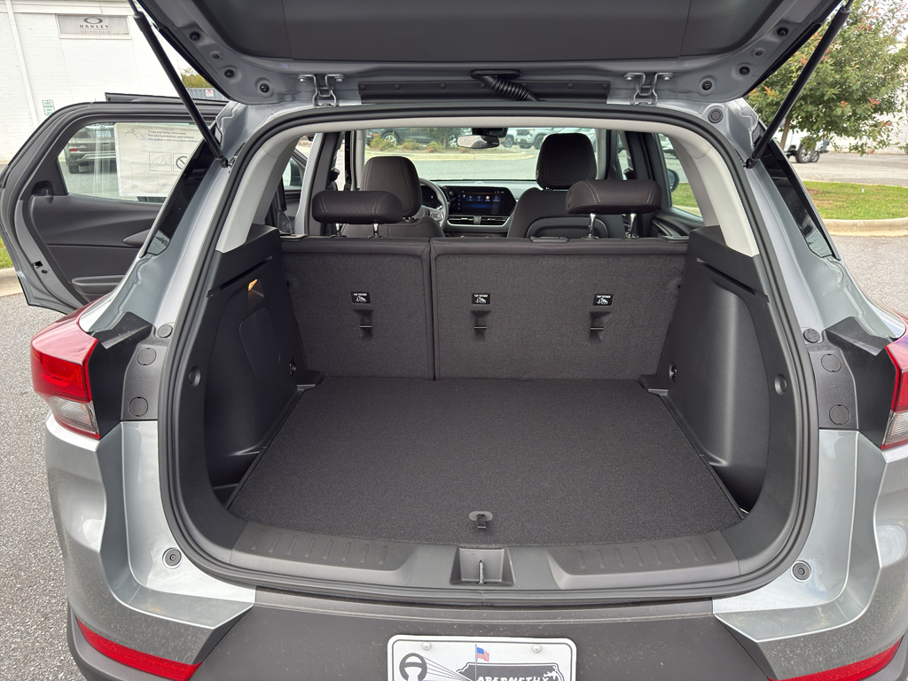 2026 Chevrolet Trailblazer LS Image 8 of 23