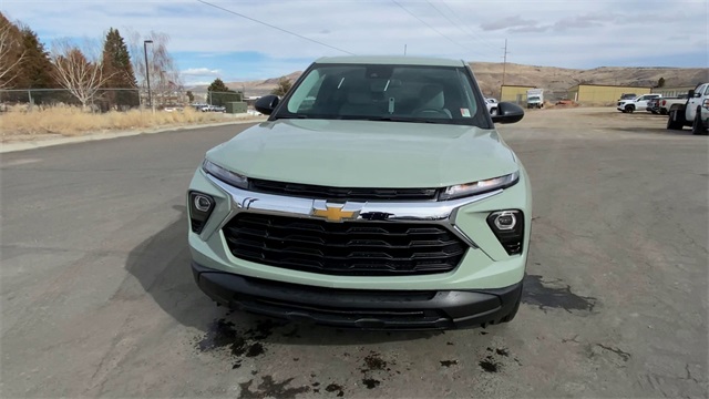 2026 Chevrolet Trailblazer LS Image 3 of 23