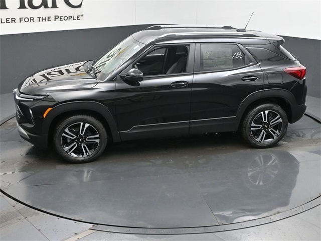 2026 Chevrolet Trailblazer LT Image 3 of 37