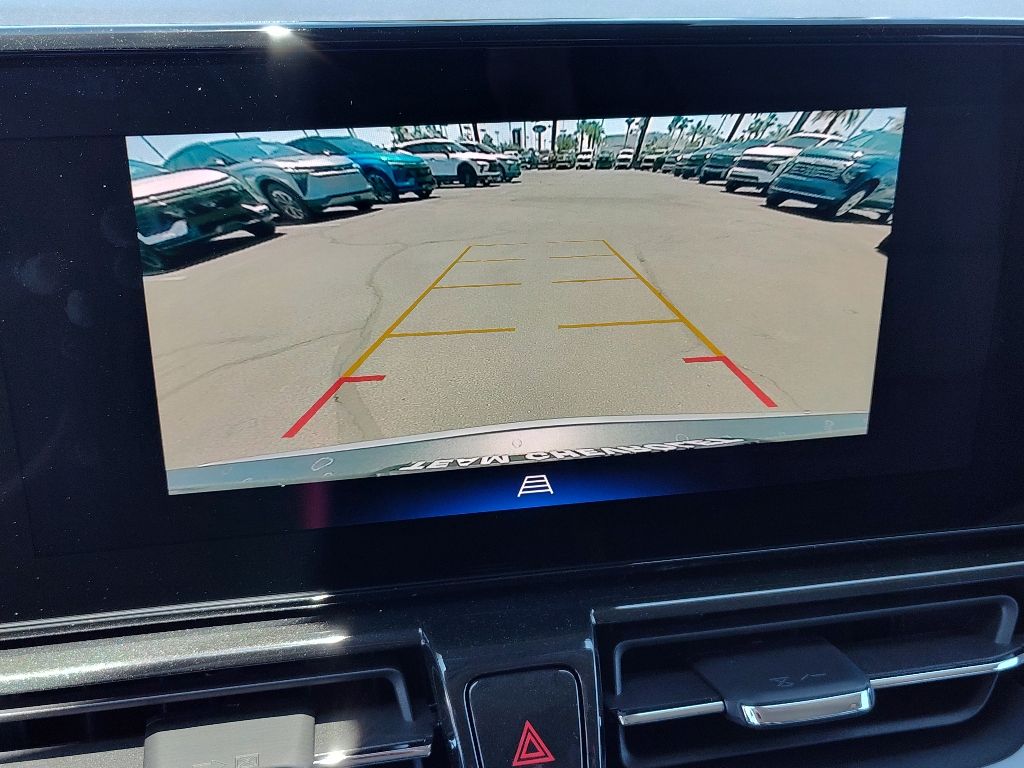 Vehicle image 10 of 14
