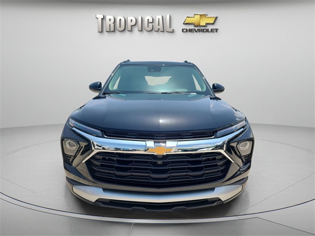 2026 Chevrolet Trailblazer LT Image 2 of 34