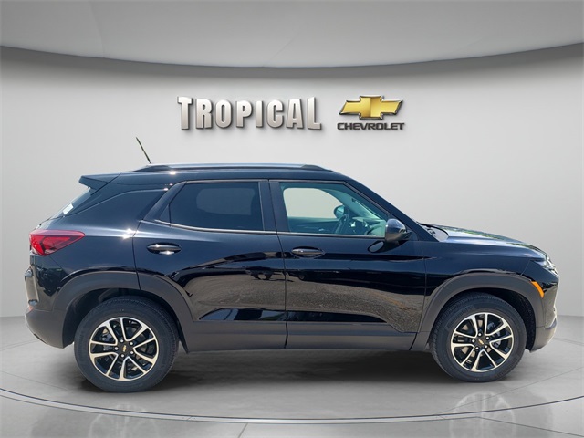 2026 Chevrolet Trailblazer LT Image 4 of 34