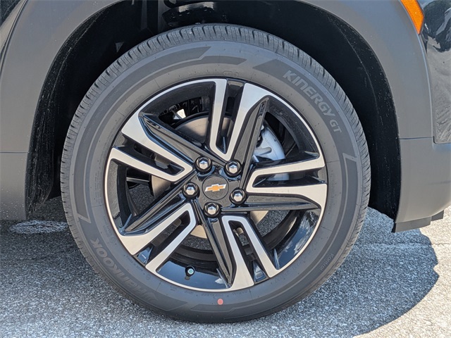 Vehicle image 10 of 34