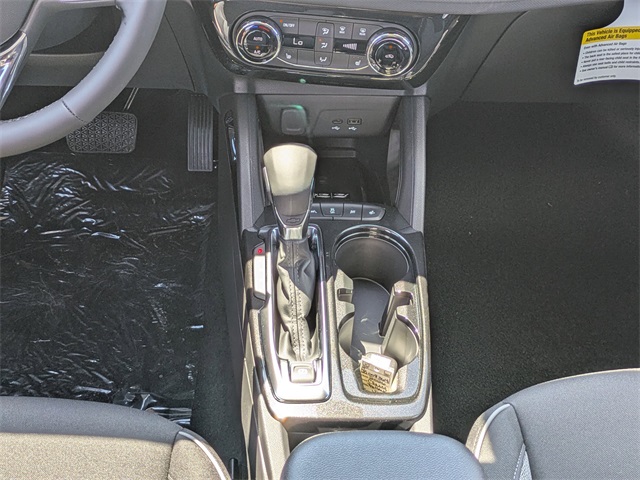 Vehicle image 21 of 34