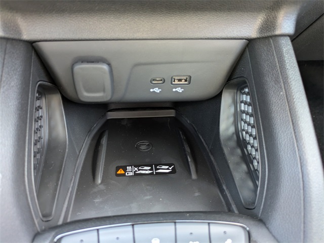 Vehicle image 30 of 34