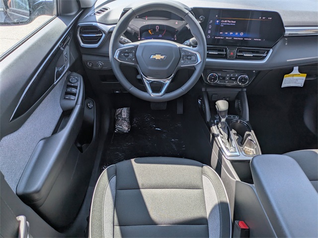 Vehicle image 14 of 34