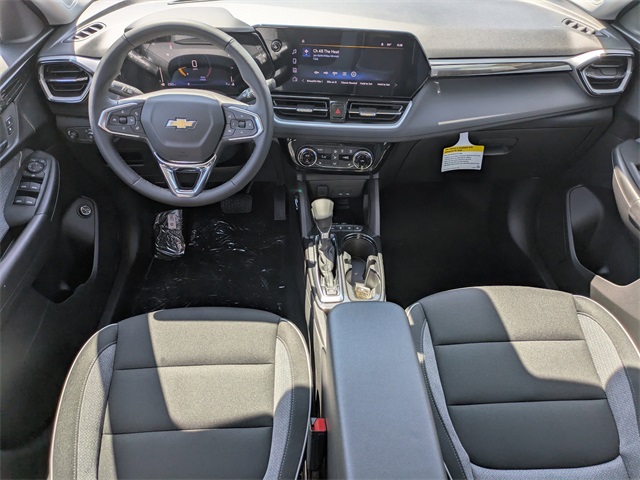 Vehicle image 15 of 34