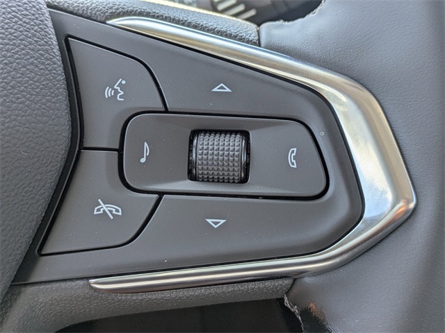 Vehicle image 32 of 34