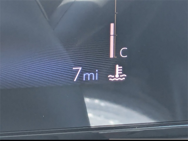 Vehicle image 17 of 34